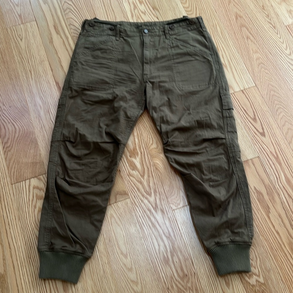 Vince SZ 12, slouch military cargo jogger pants.